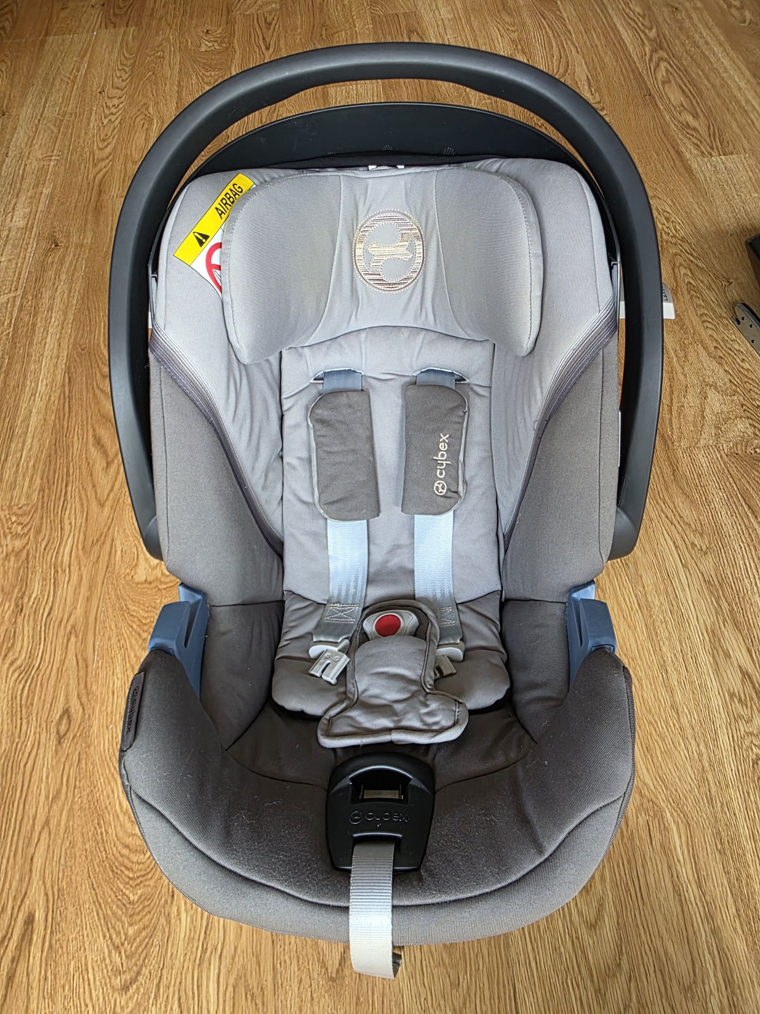 Cybex Aton 5 + baza