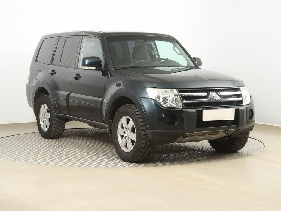 Mitsubishi Pajero 4 (2006-2020) автошрот авто розборка автозапчастини