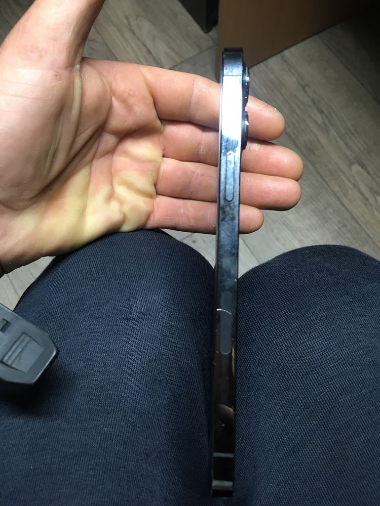 Телефон iphone 12 pro