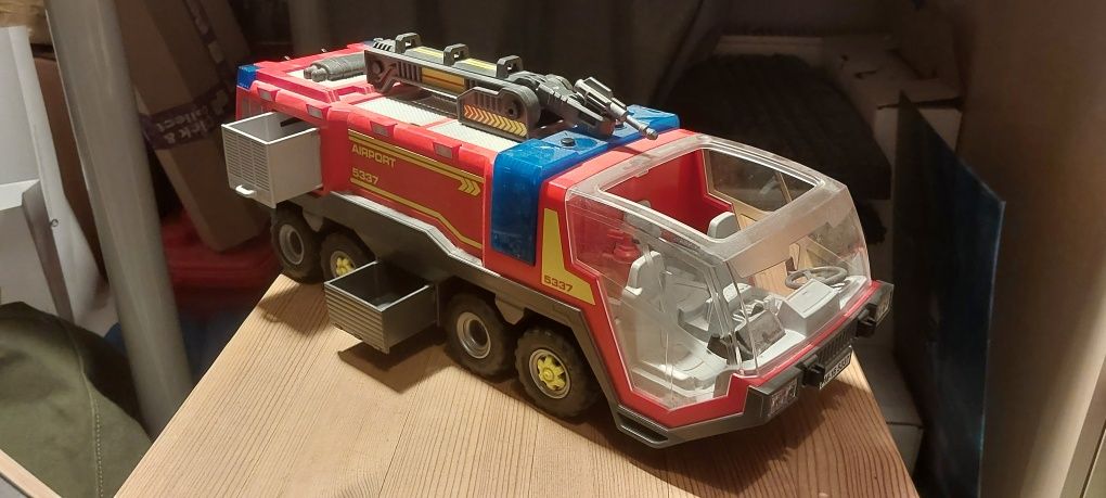 Wóz strażacki playmobil