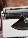 Vendo maquina de escrever OLIVA