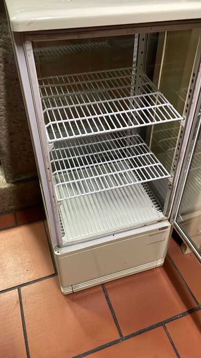 Vitrine refrigeradora