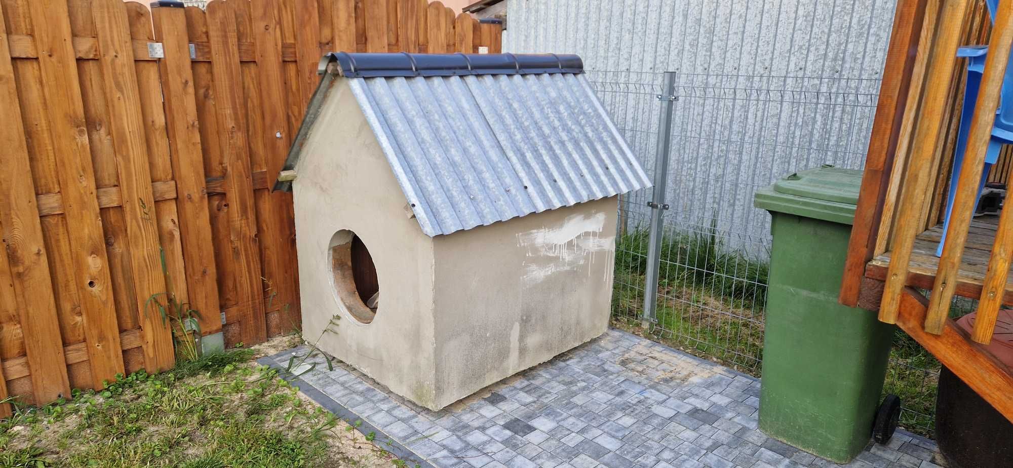 Buda dla dużego psa