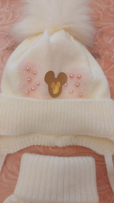 Зимова нова шапочка +хомутик