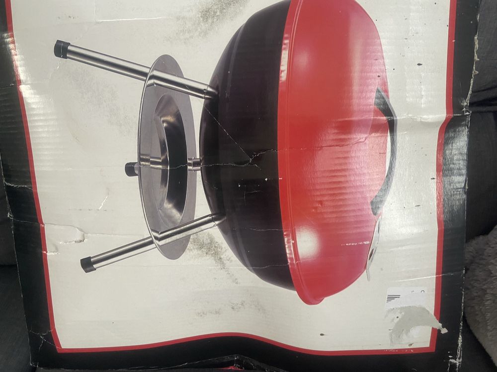 Grill z pokrywa turystyczny
