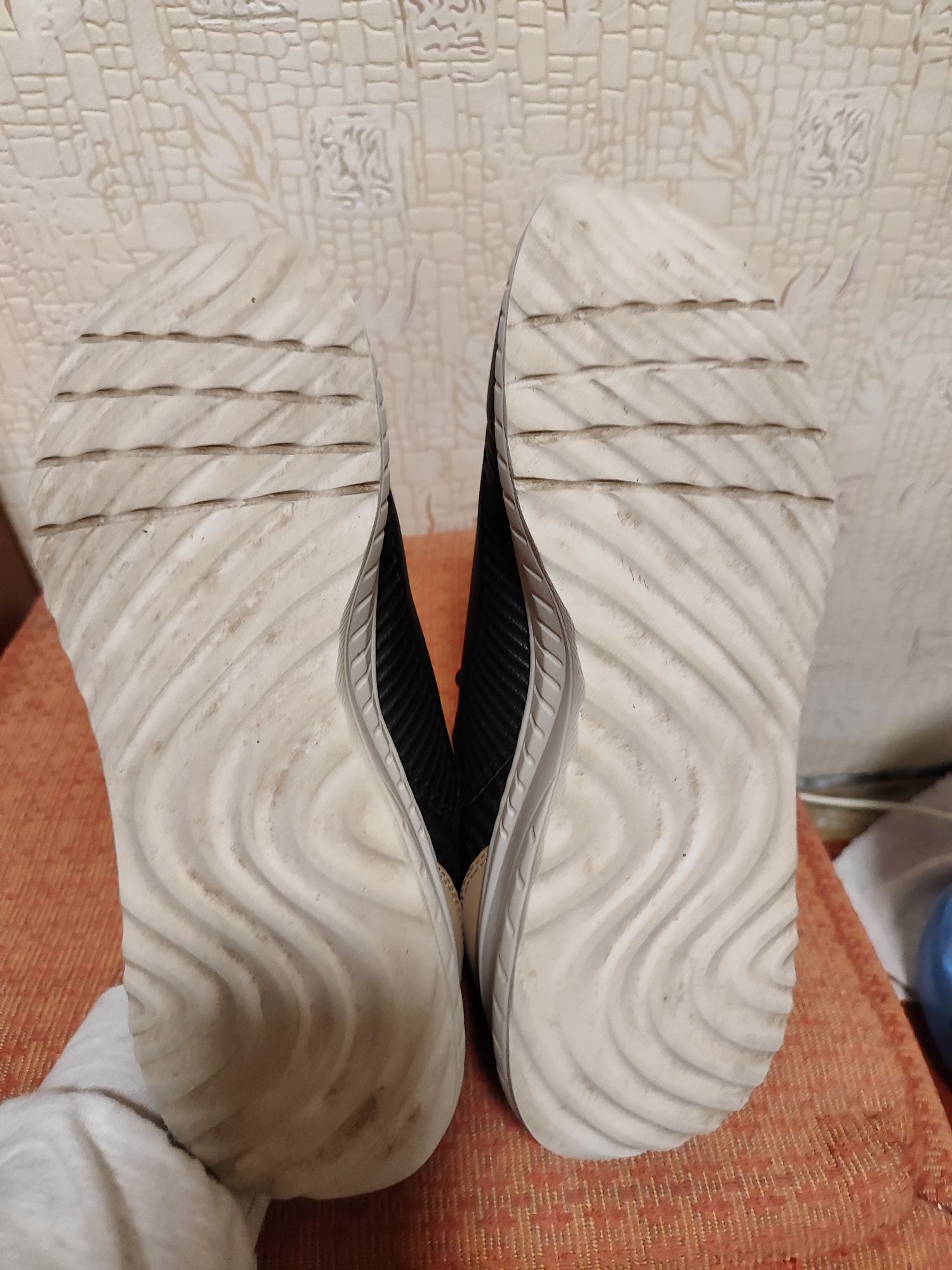 Чоботи  жіночі Skechers, 41 розмір