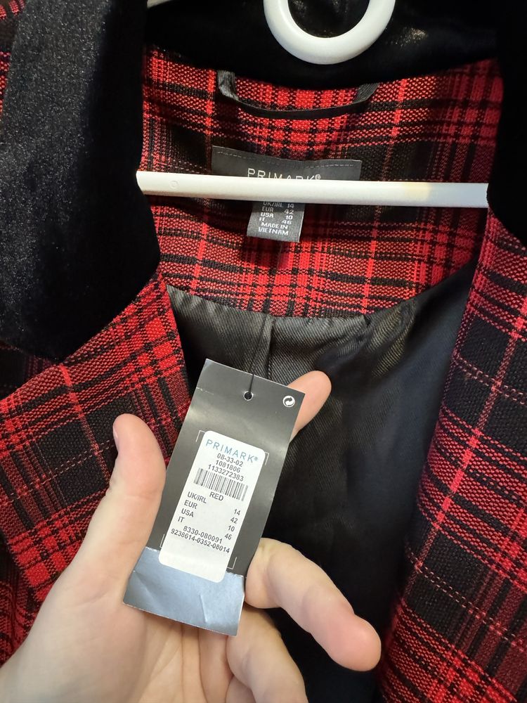 Піджак primark червого кольору
