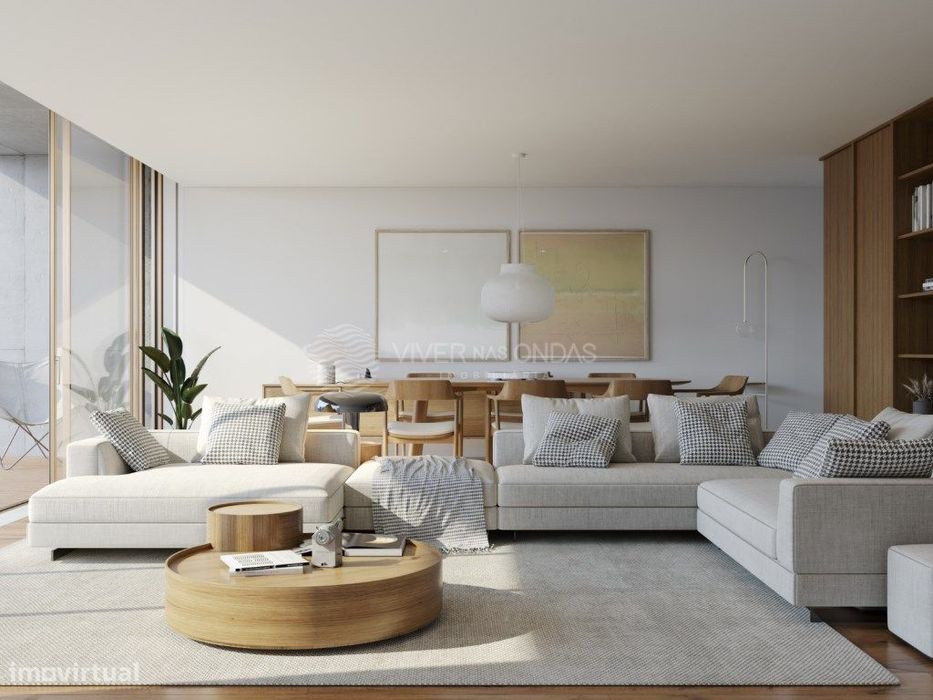 Moradia T3 com 2 lugares de garagem, jardim e terraço, em Arcozelo.