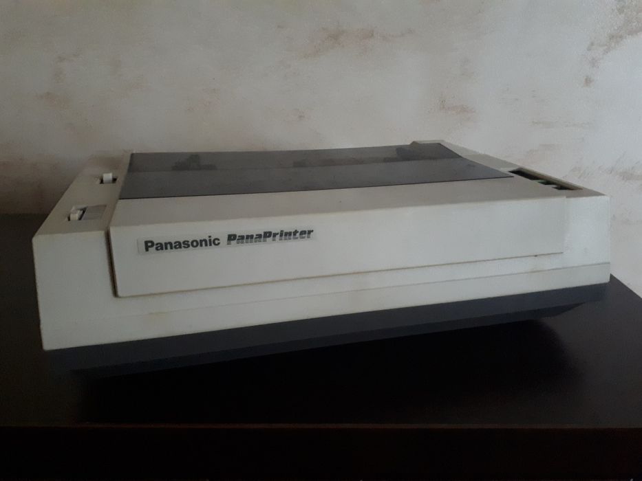 Stara drukarka igłowa Panasonic PanaPrinter KX-P1000