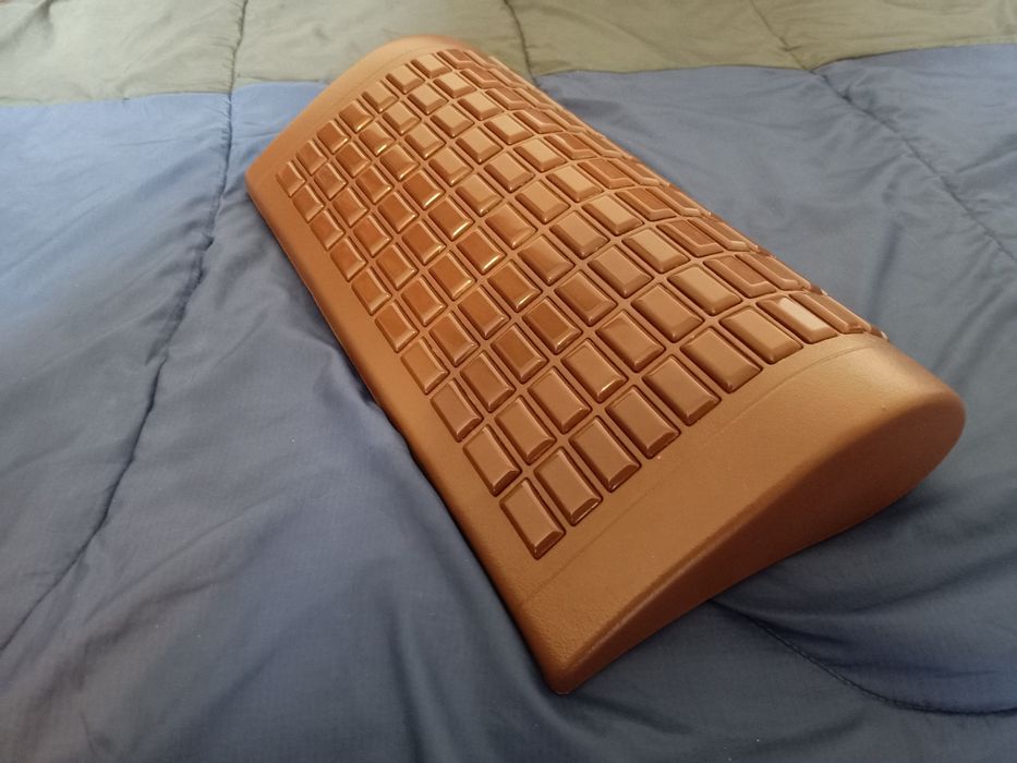 Sprzedam turmaniowa poduszka masazer Nuga Best NM-30