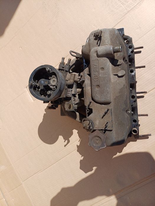 Polonez Caro głowica kompletna kolektor ssący gaźnik przepustnica KPL