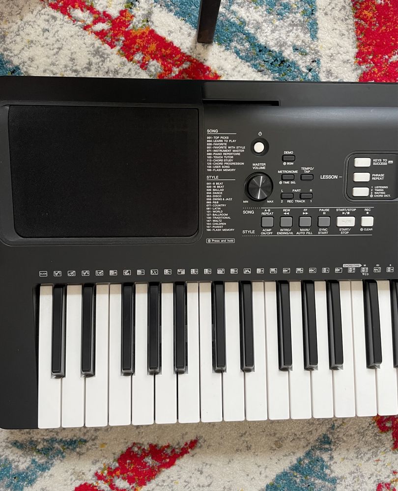 Синтезатор Yamaha psr e363
