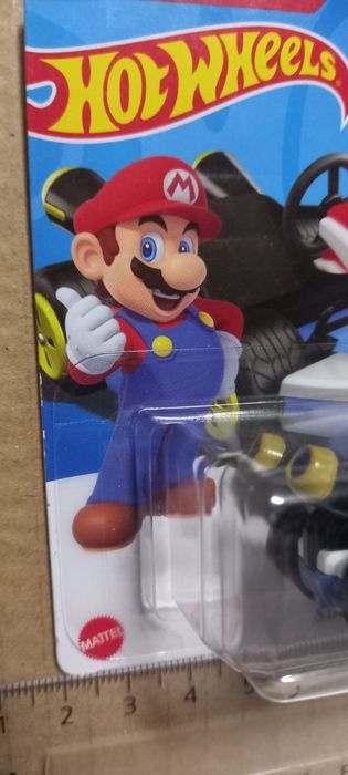 Standard kart hot wheels mariokart
