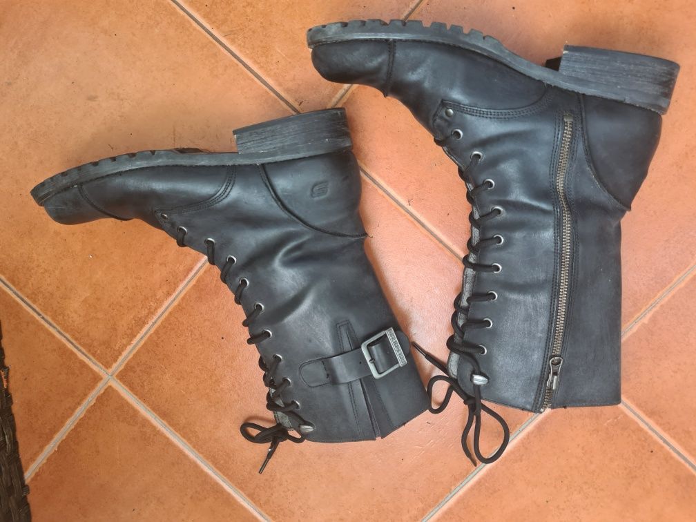 Botas skechers n 40 em bom estado