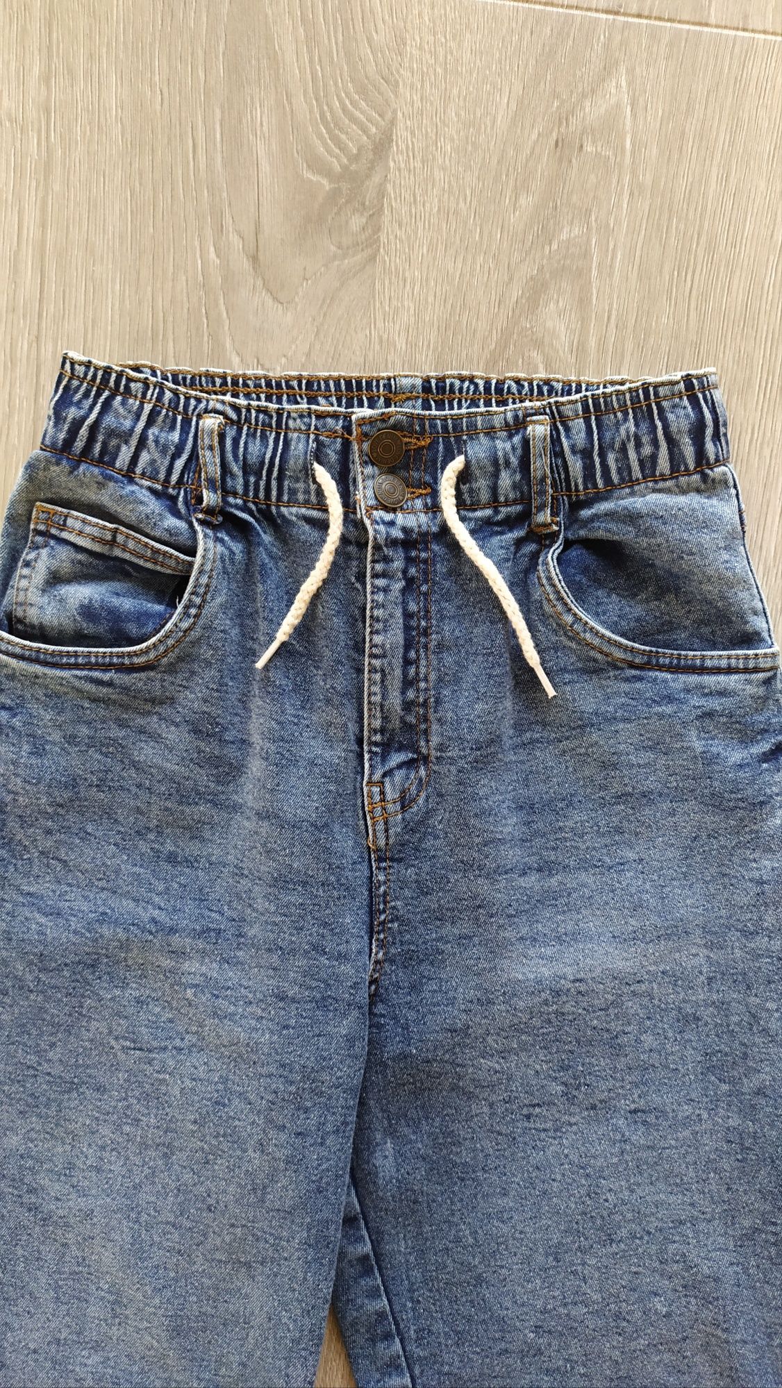Spodnie jeansowe rozmiar 152-158 dla dziewczynki
