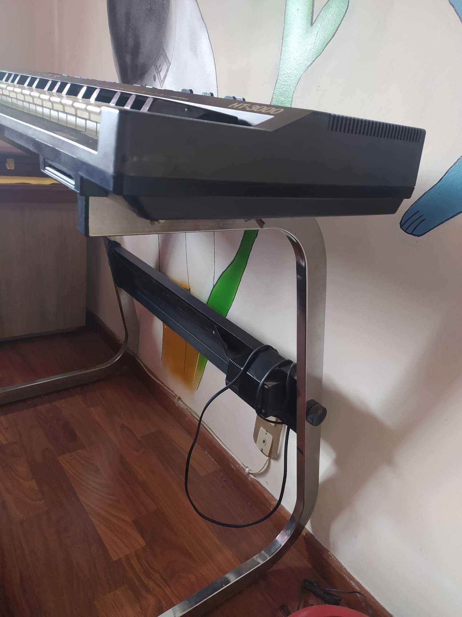 Órgão Casio HT3000 - Como Novo, com ranhura de expansão RAM.