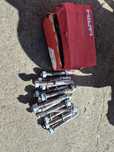 Kotwa dybel klinowy segmentowy hilti hst3
