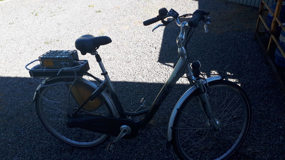 Rower elektryczny  holenderski nowa bateria