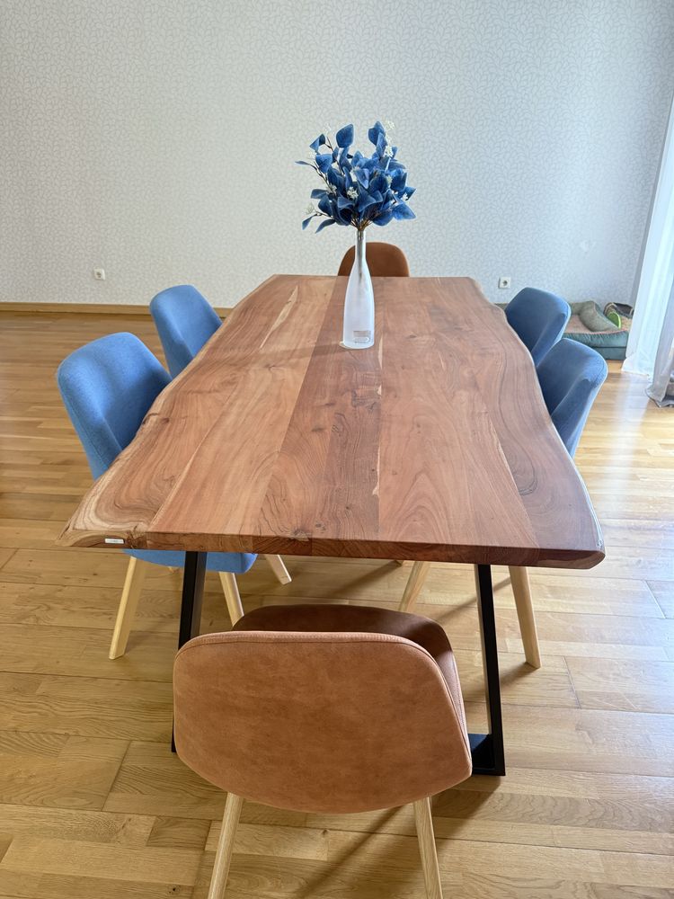 Mesa madeira com 6 cadeiras