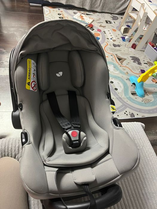 Nosidełko z bazą isofix JOIE