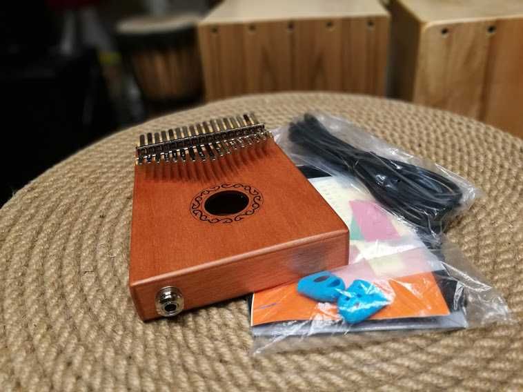 Jeremi W-17T-ELE elektroakustyczna kalimba 17głosowa mahoń W17T ele