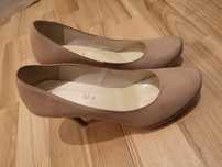 Buty na obcasie skórzane beżowe r39 da&ma
