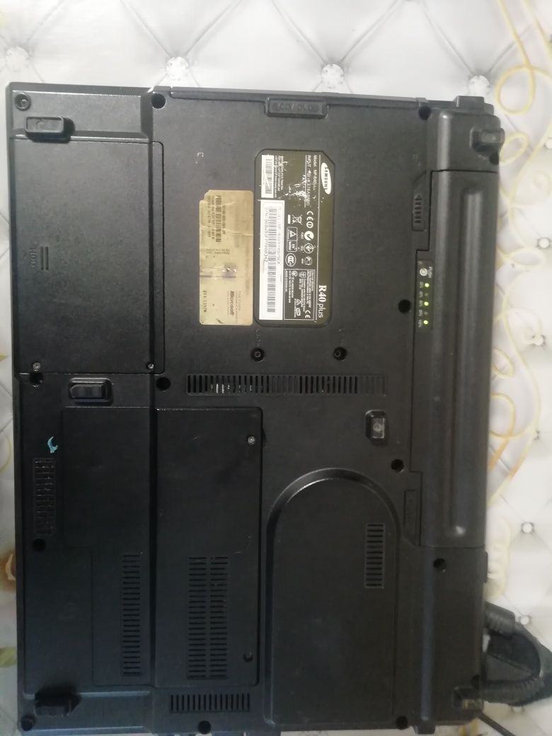 Ноутбук Samsung r40plus на запчастини