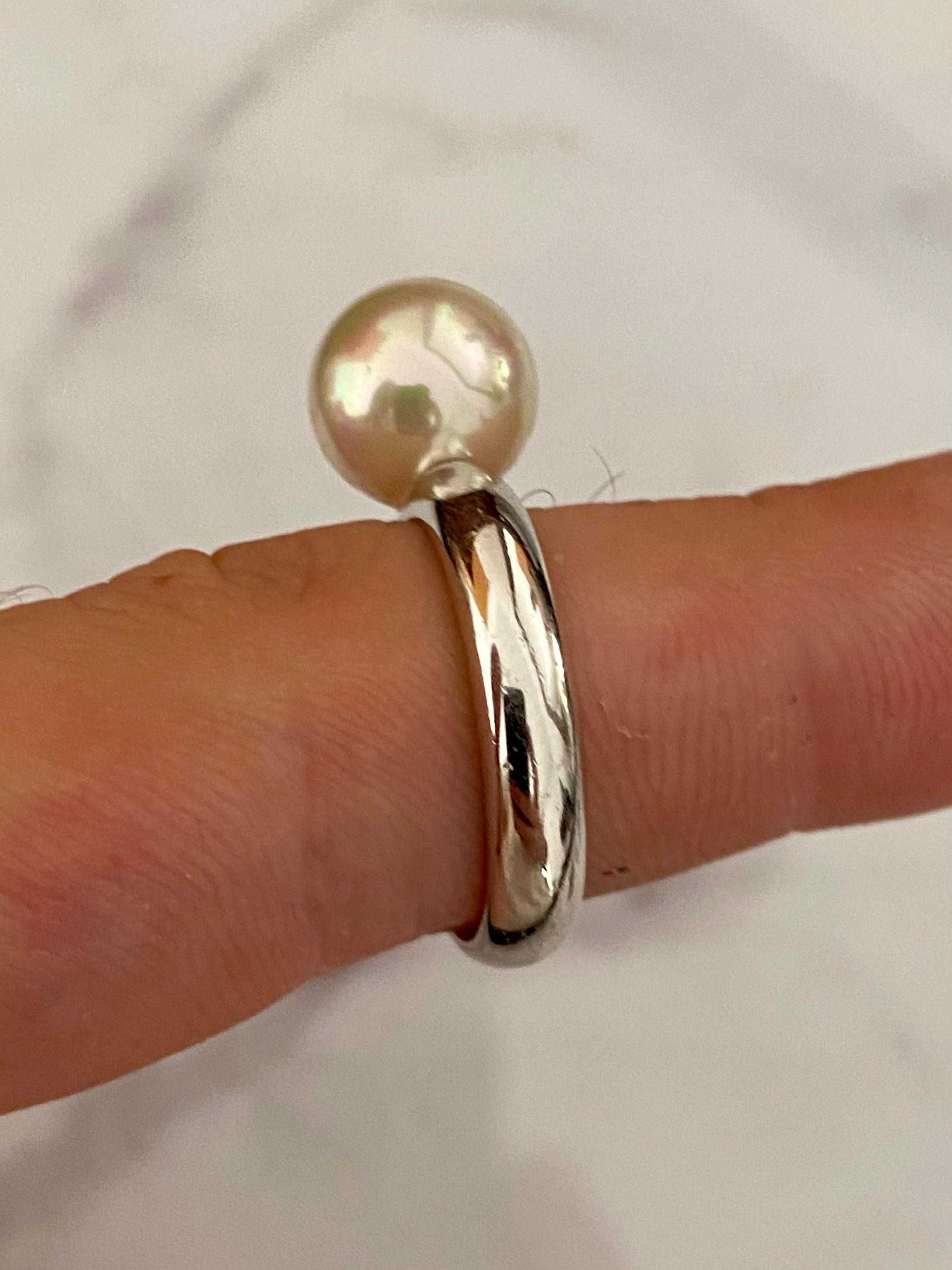 Anel de Prata Sólida com Pedra Estilo Pérola
