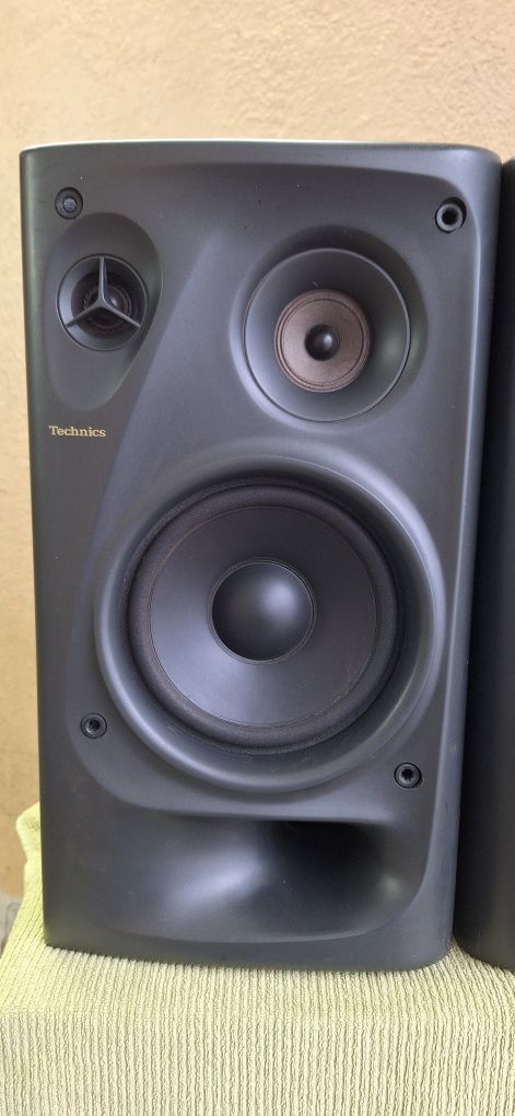 Kolumny technics SB-CH550