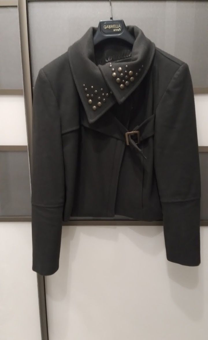 Куртка  жіноча шерсть , розмір М , 42,44