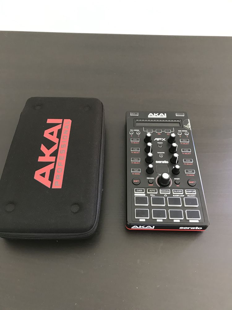Akai AFX (controlador)