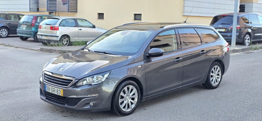 Peugeot 308 1.6 HDI Allure ano 2017 a diesel