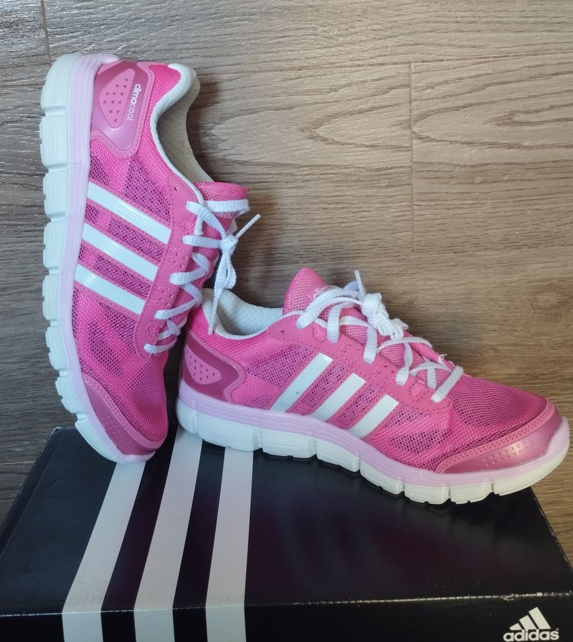 Кросівки fresh elite w B33798 Adidas оригінальні 
Кроссовки fresh elit