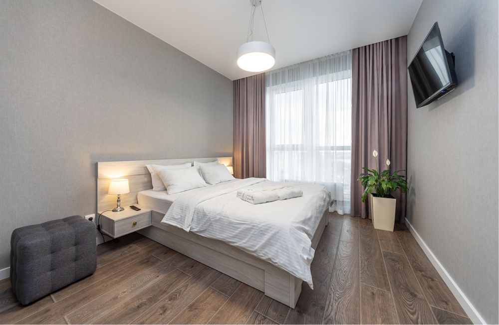 Романтичный люкс с видом на озеро. Харьковская, Лебединый-2-555.biz.ua