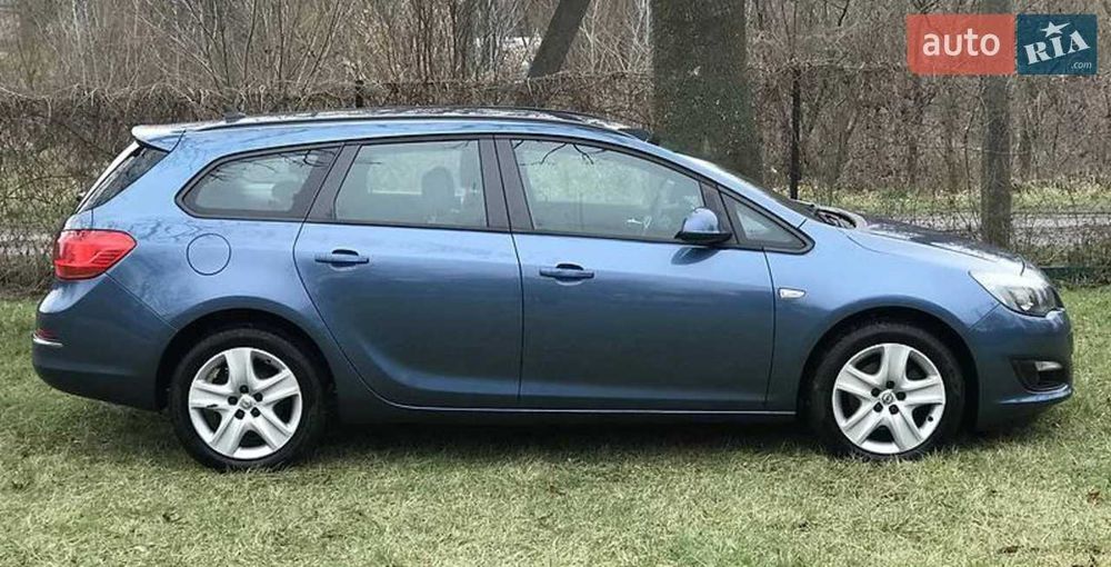 Opel Astra J 2014 механіка 1.7 CDTI
