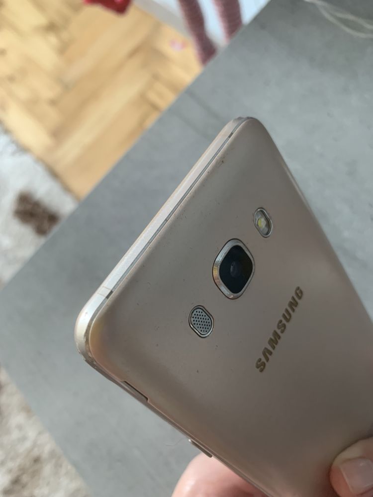 Samsung galaxy j5 duos