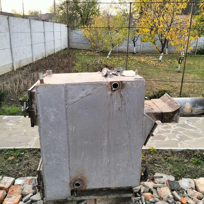 Котел на дровах .