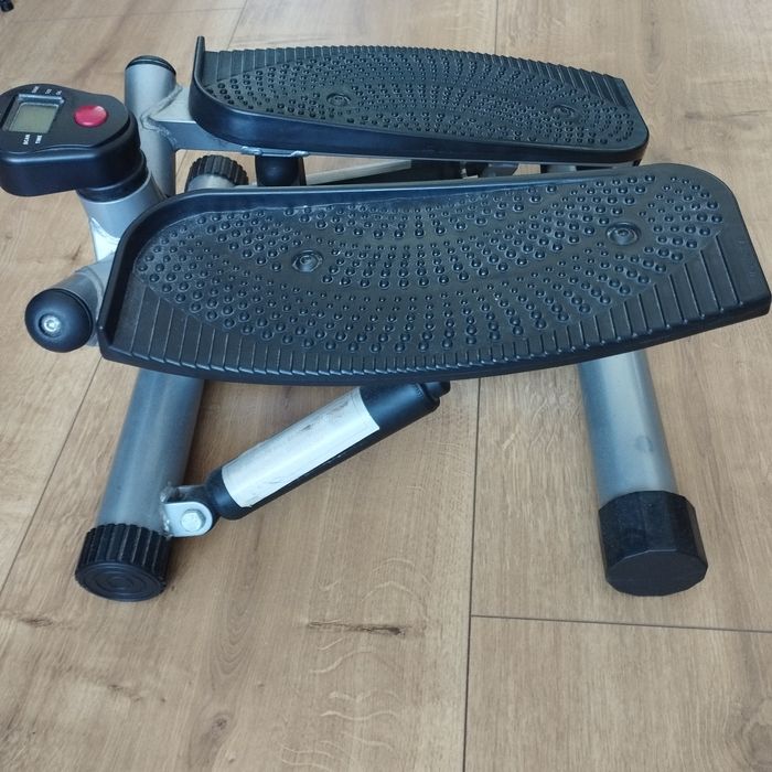 Steper pomiar kroków i spalonych kalori