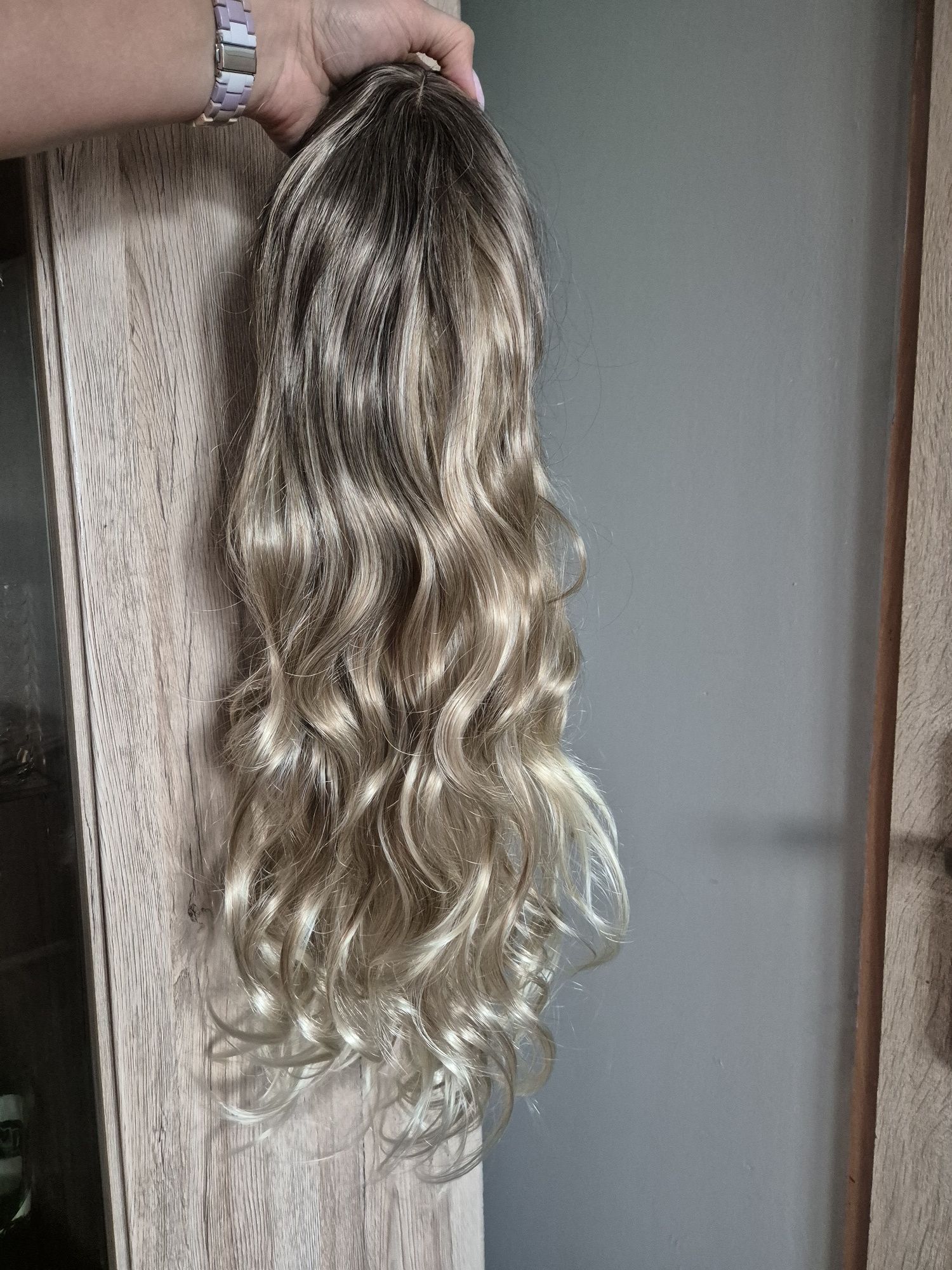 Peruka syntetyczna 60 cm