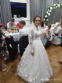 Piękna suknia ślubna Donna Motylki. Rozmiar 34