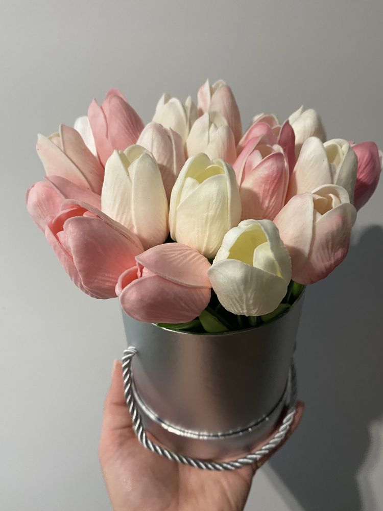 Flower box tulipany urodziny imieniny Dzień Mamy