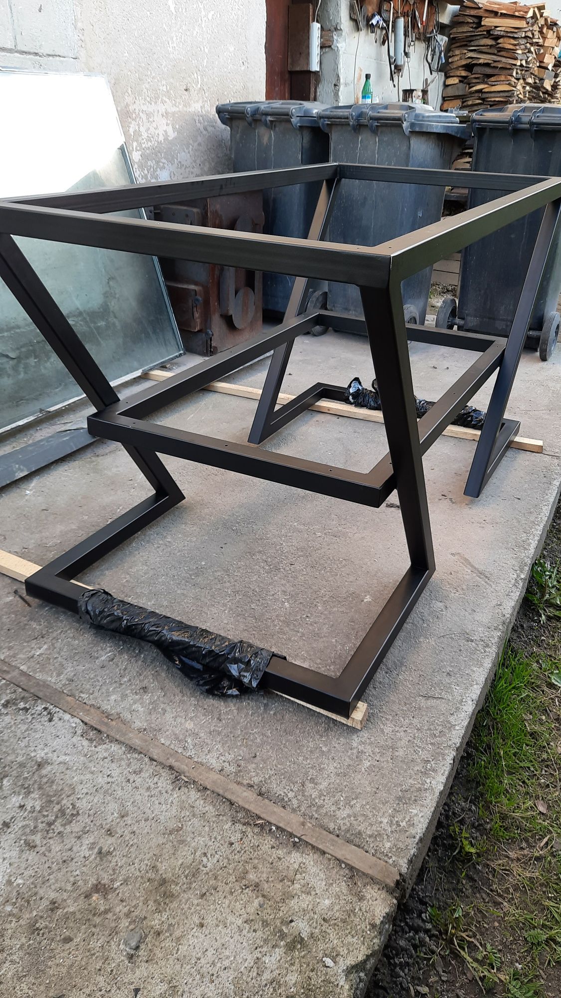 Konstrukcja stalowa pod ławe