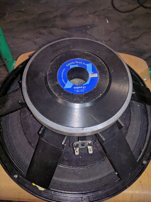 Динамик Beyma SM115/N / 15" / 400 Вт / 4 Ом /ТОРГ