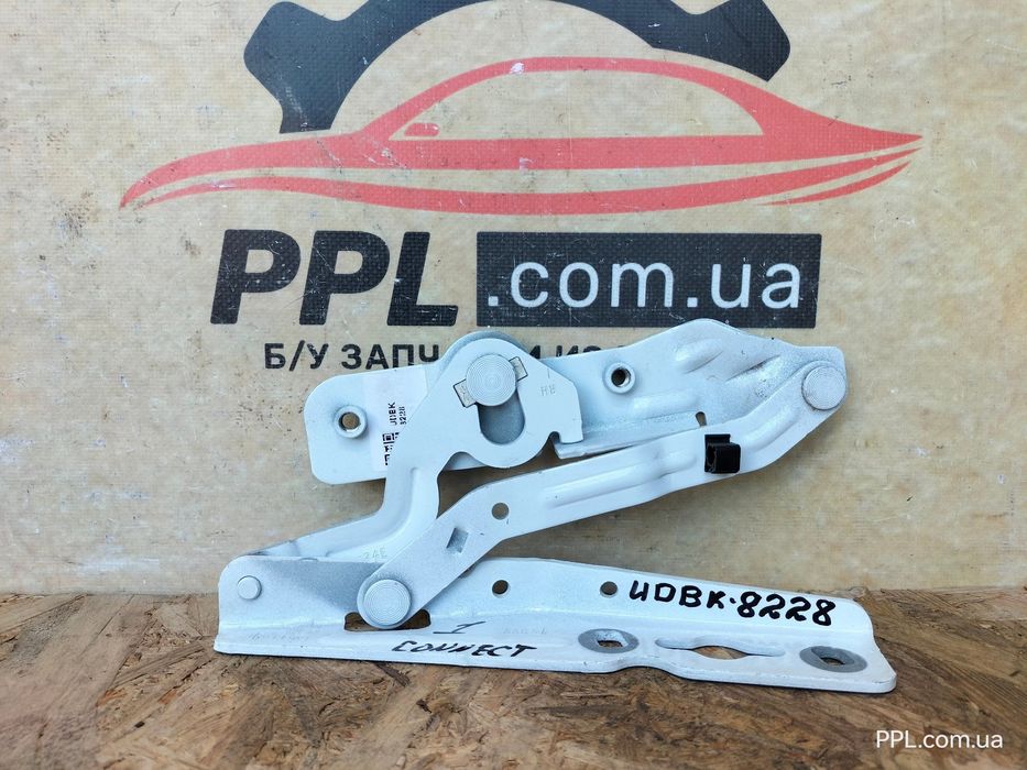 Ford Transit Connect Mk2 13-21 Петля капота правая AM51-16800-AH