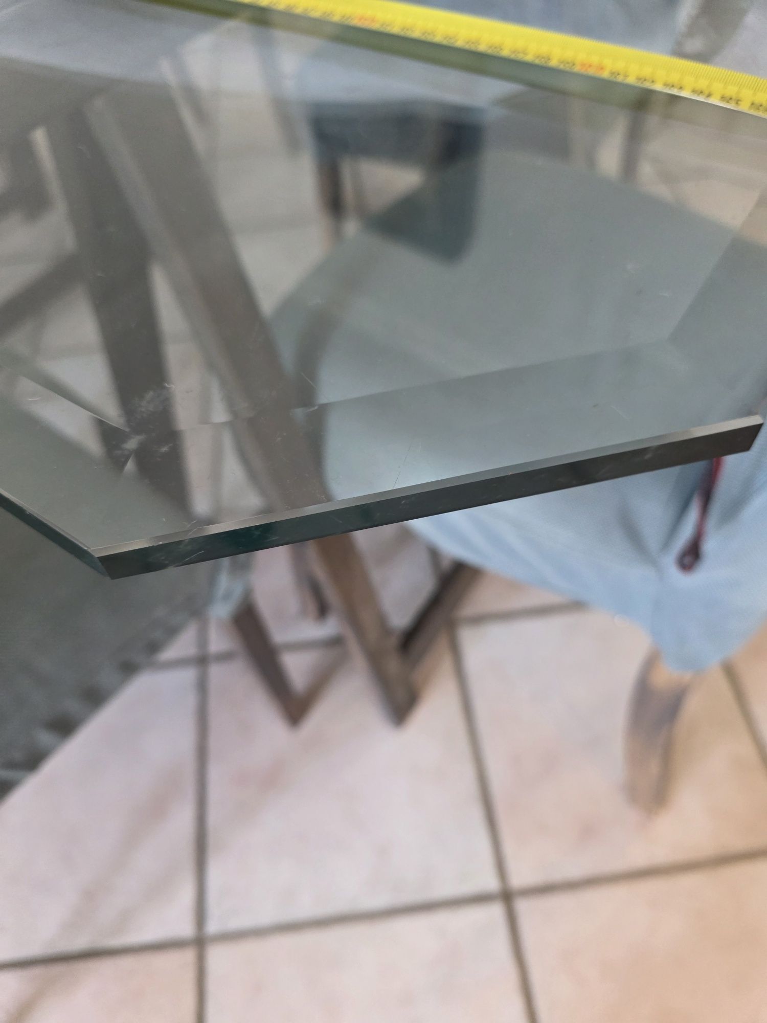 Vendo ou troco mesa de jantar
