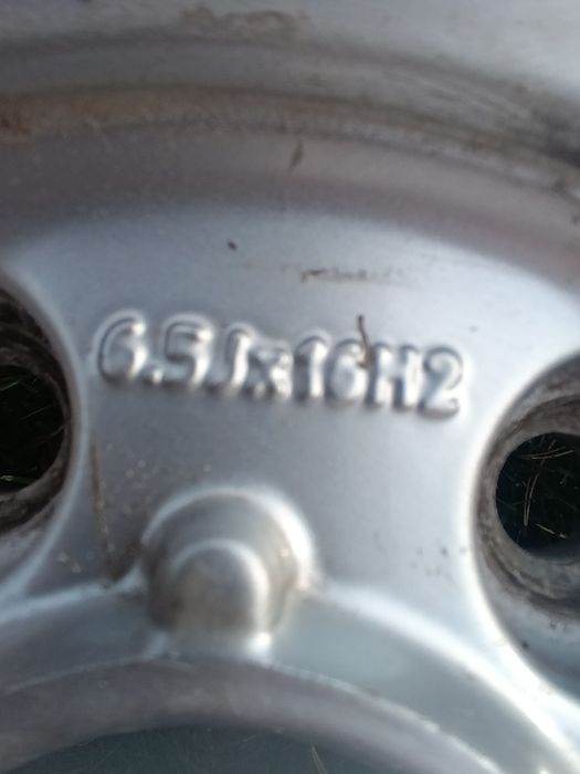 Oryginalne felgi aluminiowe od WV Golf MK6 16 cali