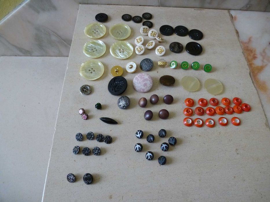 Lote de botões , antigos