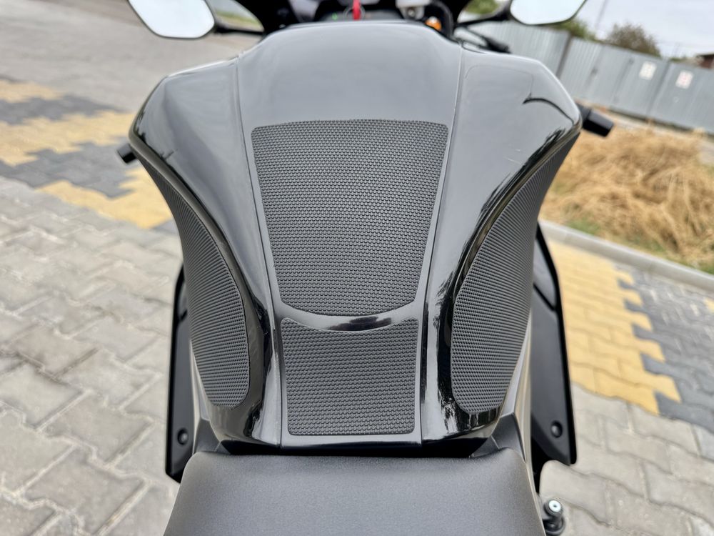 Продам Yamaha YZF R7