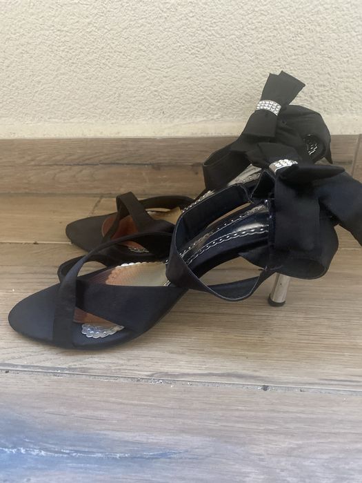 Buty na obcasie rozm 41