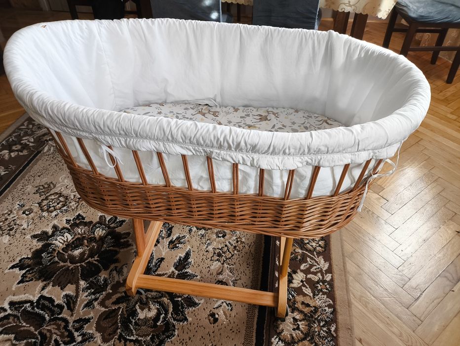 Kosz Mojżesza na kółkach  dla dziecka